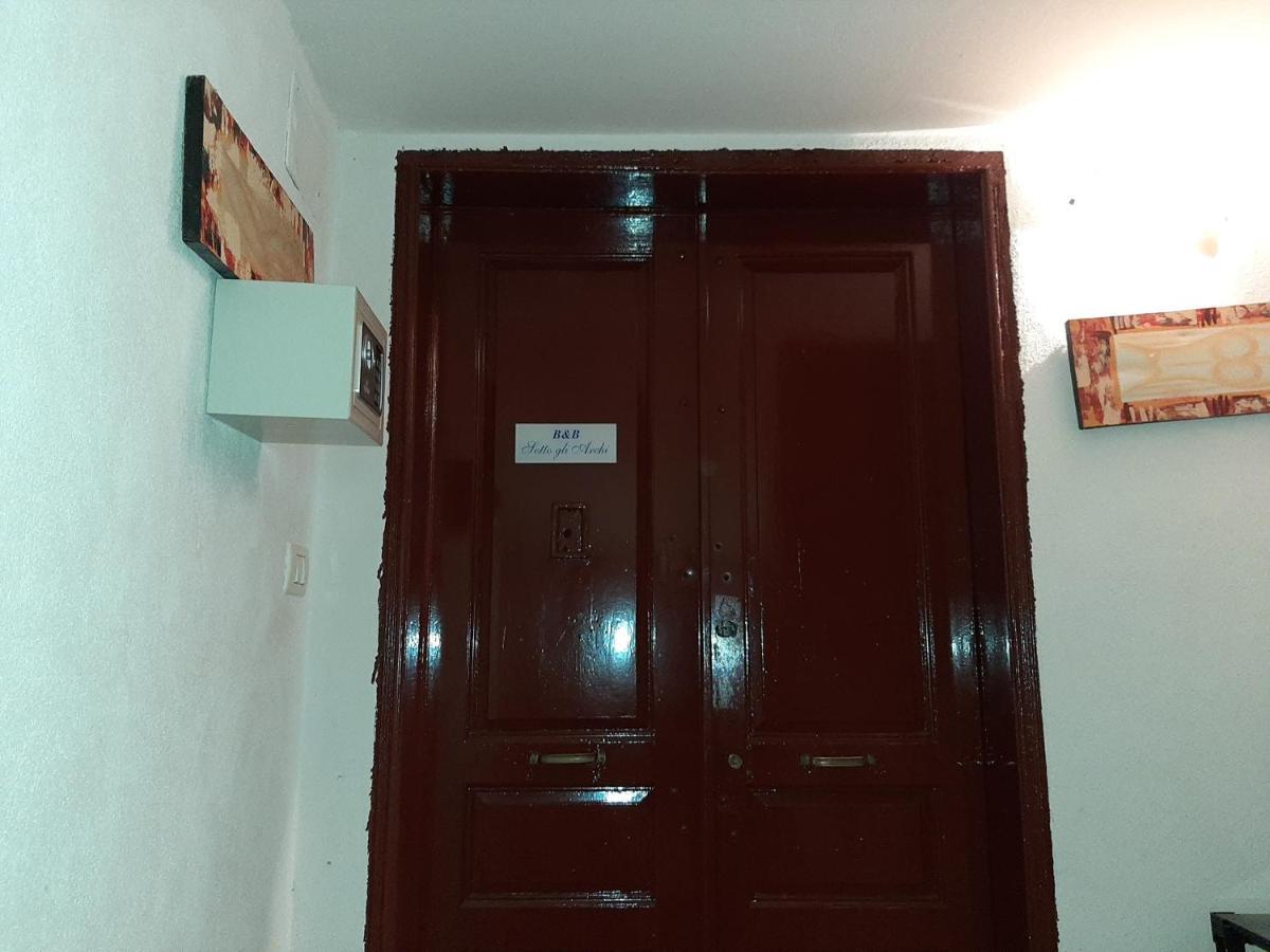 B&B Sotto Gli Archi Κατάνια Εξωτερικό φωτογραφία