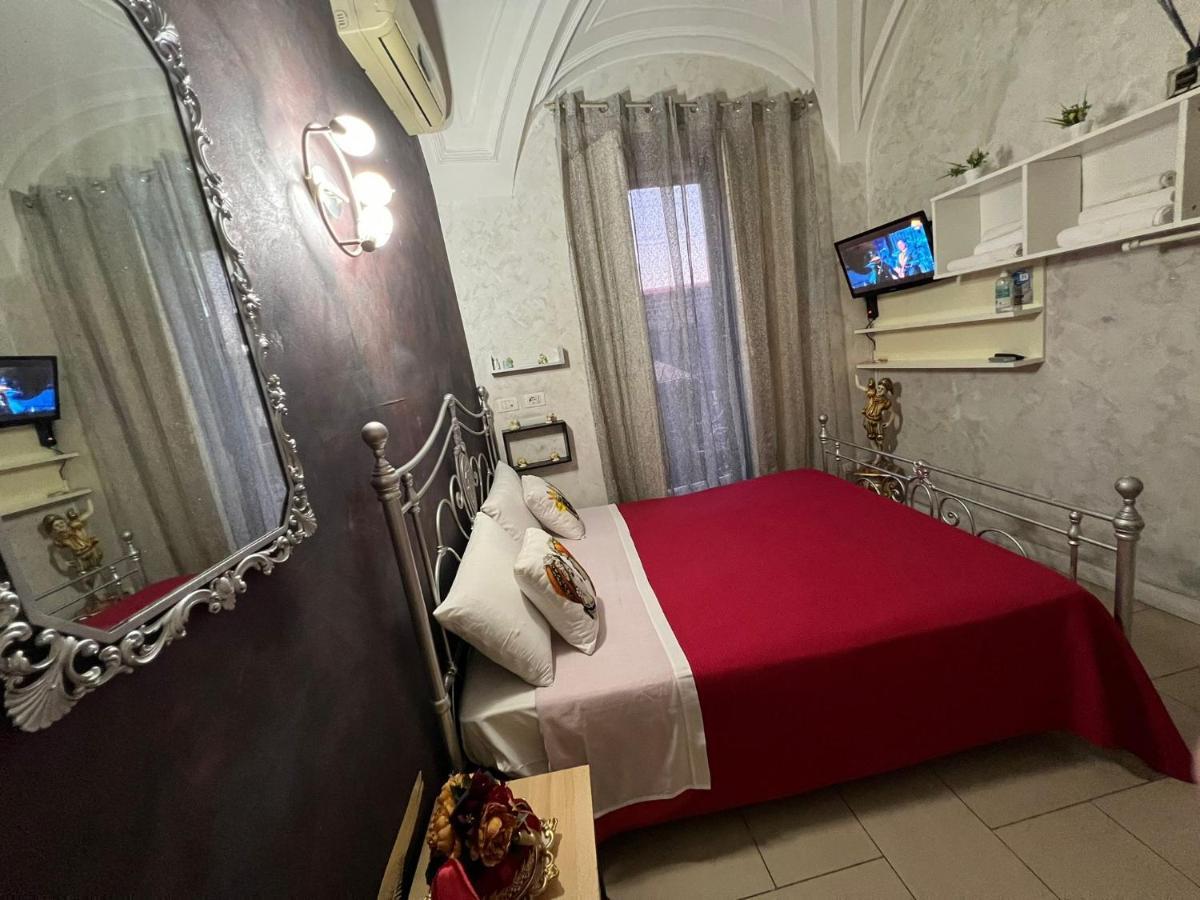 B&B Sotto Gli Archi Κατάνια Εξωτερικό φωτογραφία